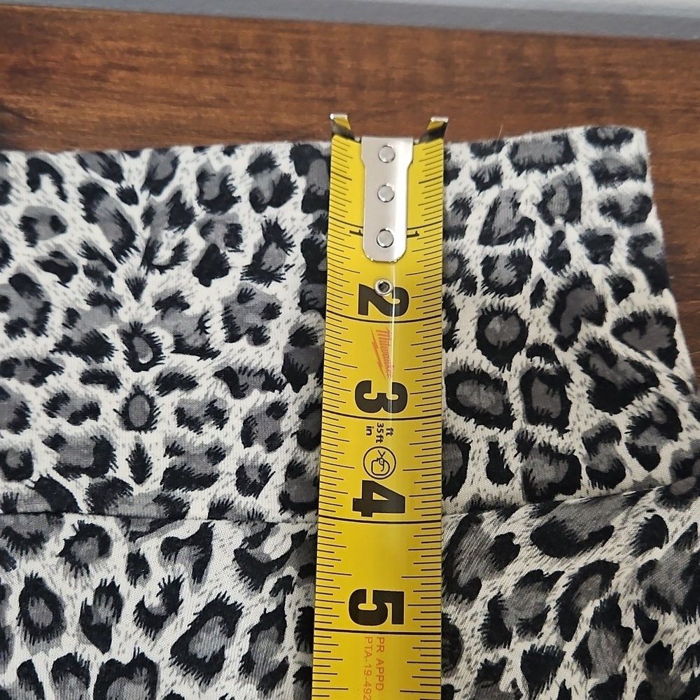 Leopard Print Skirt - Picture 5 of 9